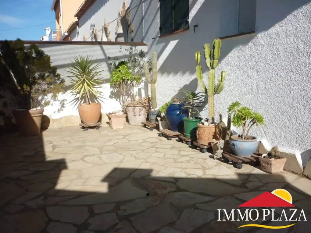 House with 3 bedrooms, private mooring of 10m, next to shops – Empuriabrava – Costa Brava – photo 6