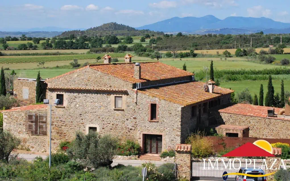 For sale Luxury Hotel & Restaurant in Alt Emporda – Costa Brava North – Spain – photo 5