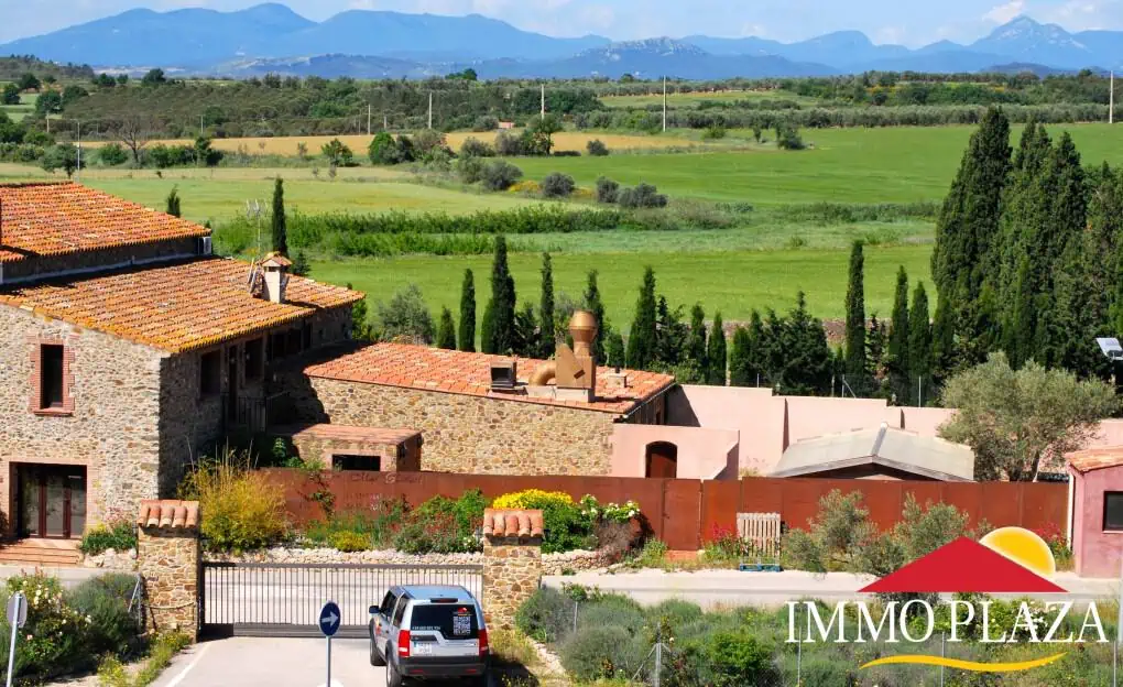 For sale Luxury Hotel & Restaurant in Alt Emporda – Costa Brava North – Spain – photo 7