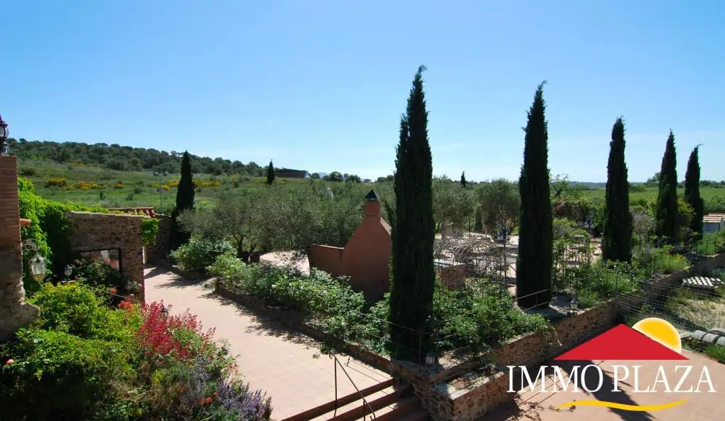 For sale Luxury Hotel & Restaurant in Alt Emporda – Costa Brava North – Spain – photo 14