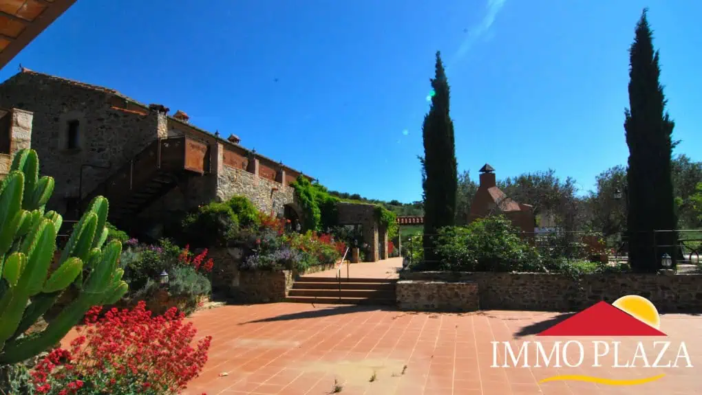 For sale Luxury Hotel & Restaurant in Alt Emporda – Costa Brava North – Spain – photo 17