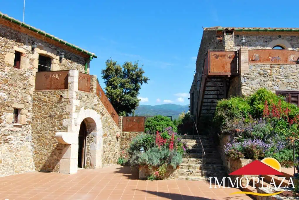 For sale Luxury Hotel & Restaurant in Alt Emporda – Costa Brava North – Spain – photo 4