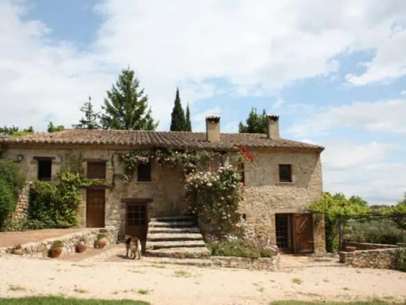 Masia of the XVIe century completely renovated with 5 bedrooms, swimming pool – Llado – Alt Emporda – Costa Brava