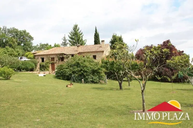 Masia of the XVIe century completely renovated with 5 bedrooms, swimming pool – Llado – Alt Emporda – Costa Brava – photo 2