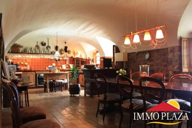 Masia of the XVIe century completely renovated with 5 bedrooms, swimming pool – Llado – Alt Emporda – Costa Brava – photo 4