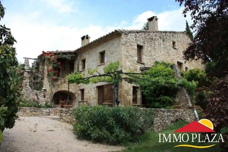 Masia of the XVIe century completely renovated with 5 bedrooms, swimming pool – Llado – Alt Emporda – Costa Brava – photo 19