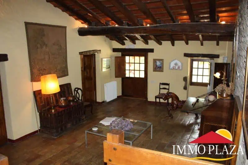 Masia of the XVIe century completely renovated with 5 bedrooms, swimming pool – Llado – Alt Emporda – Costa Brava – photo 11