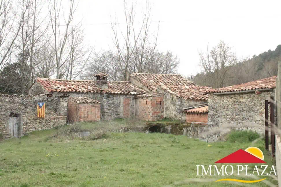 Former mill XVIth century with a ruin of 450m2 to renovate – Alt Emporda – Catalonia – photo 3