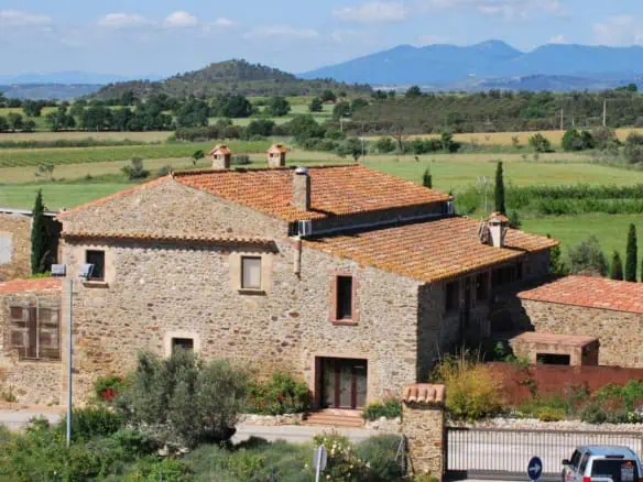 For sale Luxury Hotel & Restaurant in Alt Emporda – Costa Brava North – Spain