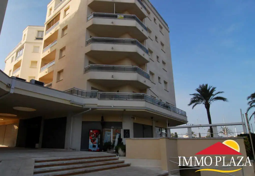 Charming studio in the center of Empuriabrava with wonderful views of canal – Northern Costa Brava – Spain – photo 6