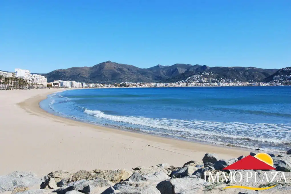 Modern apartment with 2 bedrooms, private mooring of 9X2,30M, 100m from the beach in Santa Margarita – Roses – Spain – photo 6
