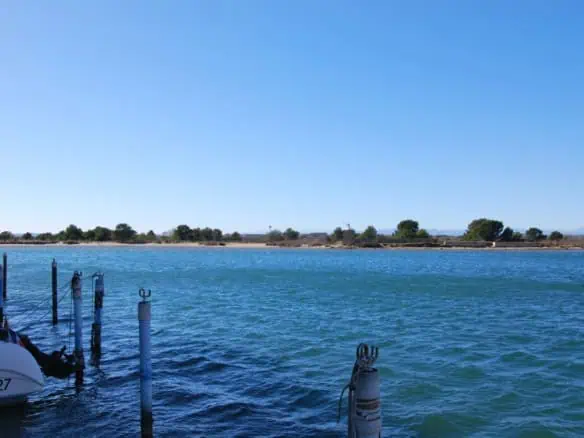 Modern apartment with 2 bedrooms, private mooring of 9X2,30M, 100m from the beach in Santa Margarita – Roses – Spain
