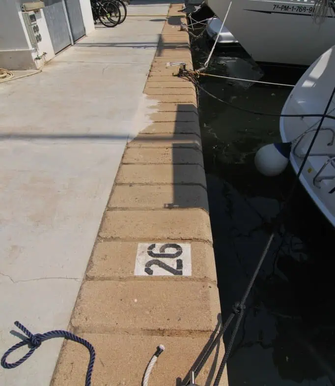 Mooring for sale for a sailboat or motorboat in Ampuriabrava, 14 x 4 mtr – photo 5