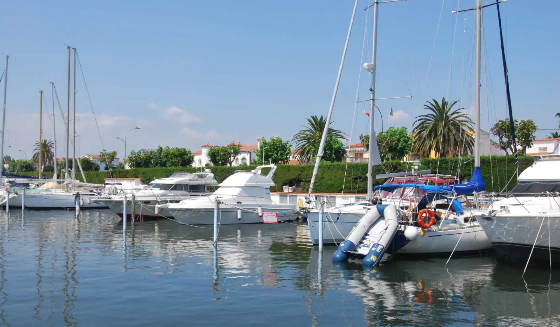 0508201493712_30 Mooring for sale for a sailboat or motorboat in Ampuriabrava, 14 x 4 mtr