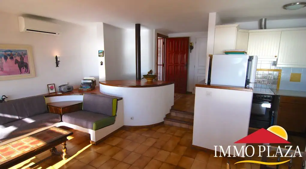Small Villa at 200m from the beach with 4 bedrooms, garage and magnificent sea views – Bay of Roses – Catalonia – photo 4