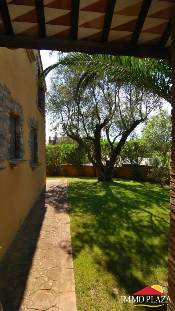 Lovely villa with covered pool and 2 golf shares in the first line of Golf Club Peralada – Catalonia – Spain – photo 65