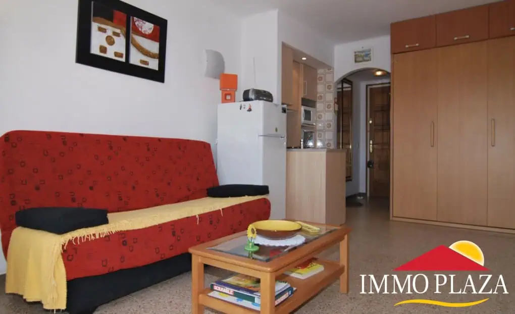 Studio very well located, overlooking canal, close to the sea and the center of Empuriabrava – Costa Brava – photo 2