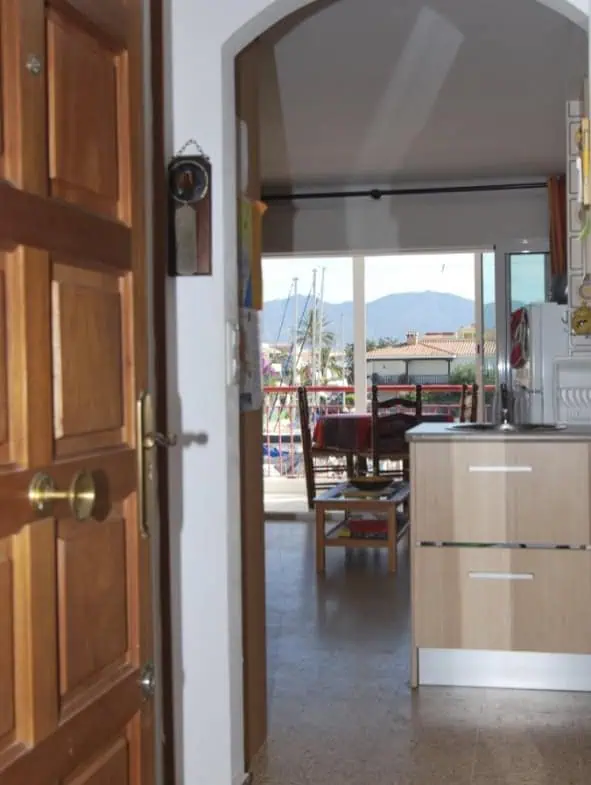 Studio very well located, overlooking canal, close to the sea and the center of Empuriabrava – Costa Brava – photo 10