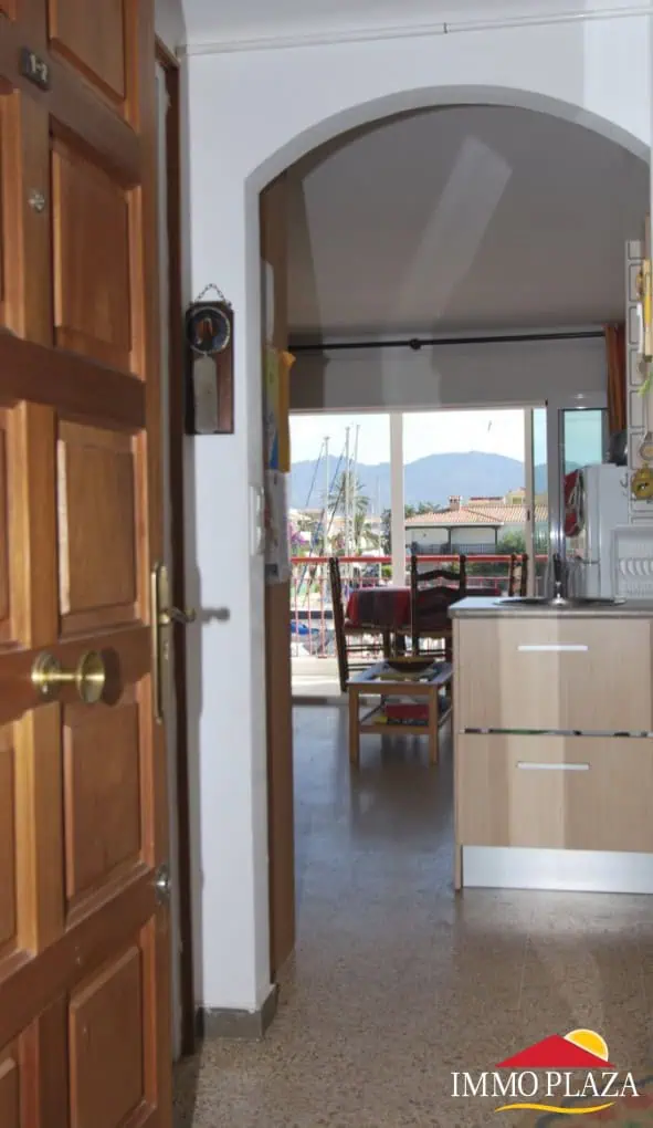 Studio very well located, overlooking canal, close to the sea and the center of Empuriabrava – Costa Brava – photo 10