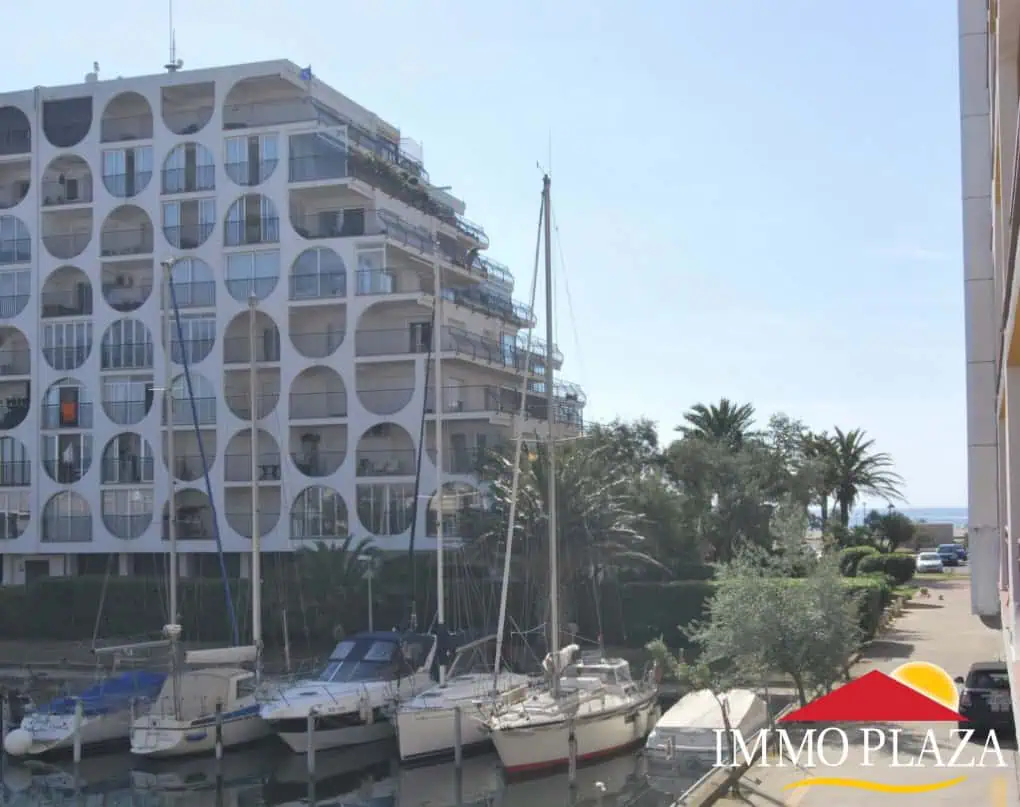 Studio very well located, overlooking canal, close to the sea and the center of Empuriabrava – Costa Brava – photo 24