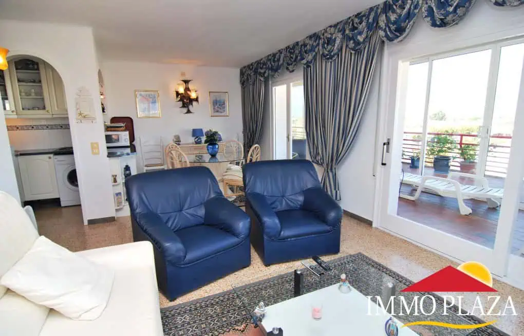 Beautiful bright and spacious apartment at only 2 minutes from the beach and center of the Marina of Empuriabrava – photo 5