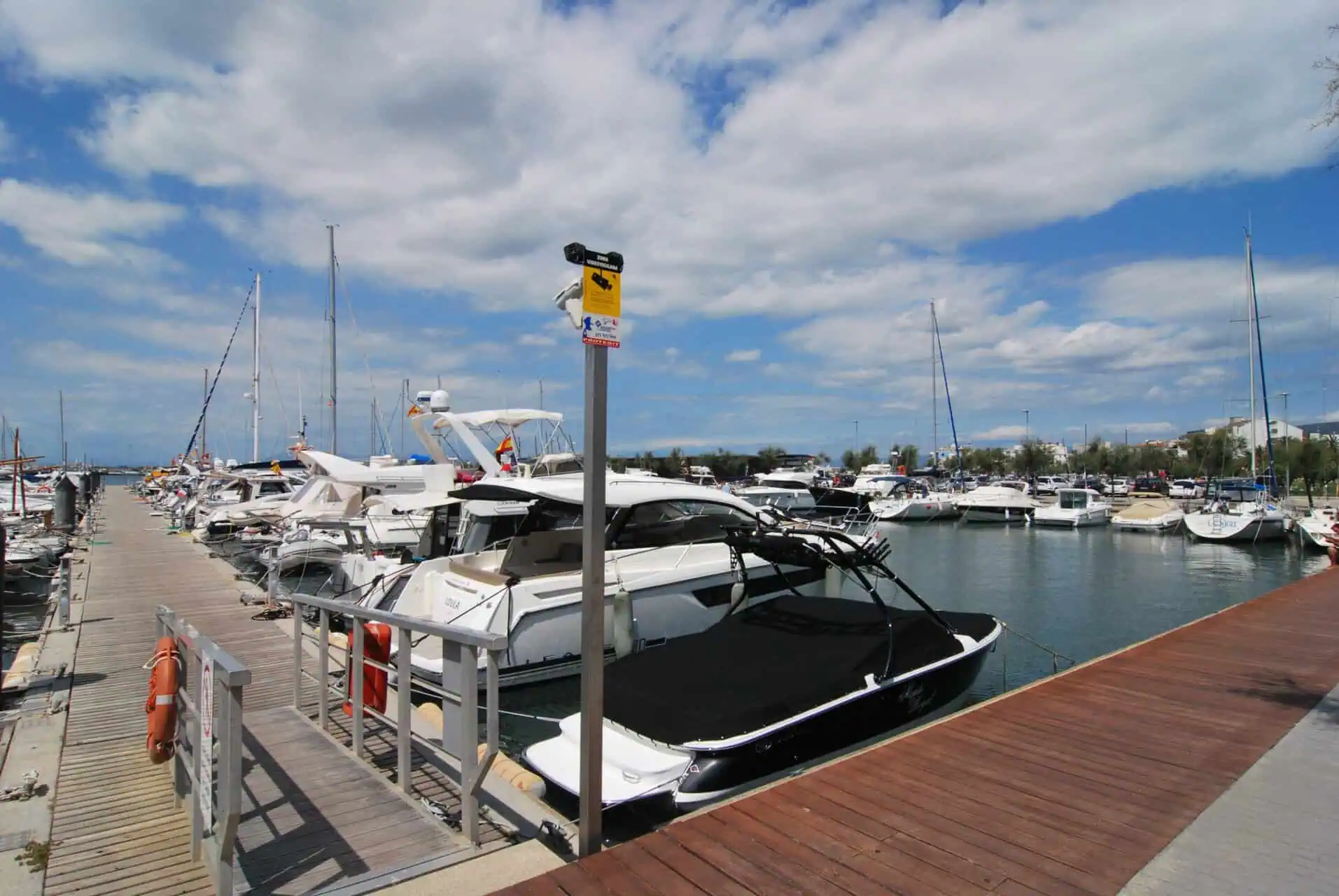 0708201433025_32 Mooring for sale for a sailboat or motorboat in Rosas – Costa Brava: 14 x 4 mtr