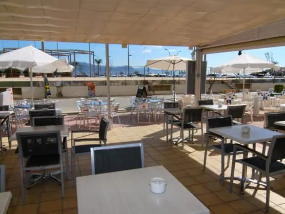 Seafront Bar – Restaurant (LEASEHOLD) in the Marina Empuriabrava – Costa Brava – Spain
