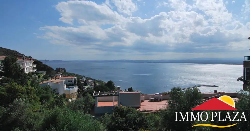 Spacious apartment with lovely views of the sea and the mountains, Roses – Spain – photo 2