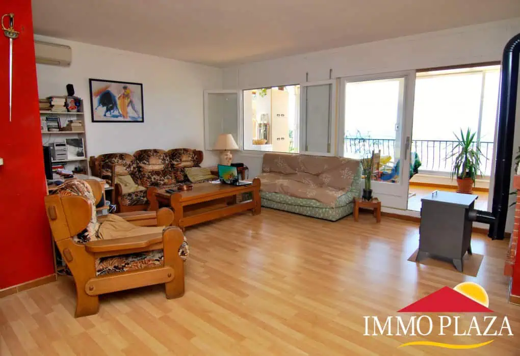 Spacious apartment with lovely views of the sea and the mountains, Roses – Spain – photo 4