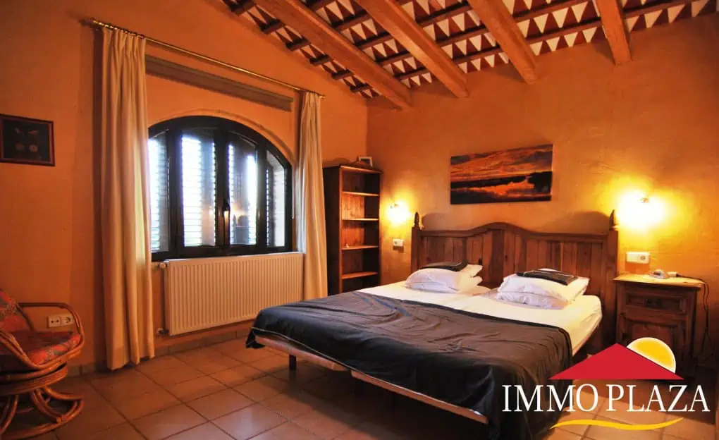 Typical Catalán masia-villa (2004) with large pool and beautiful garden in Torroella de Fluvia – Costa Brava – photo 4