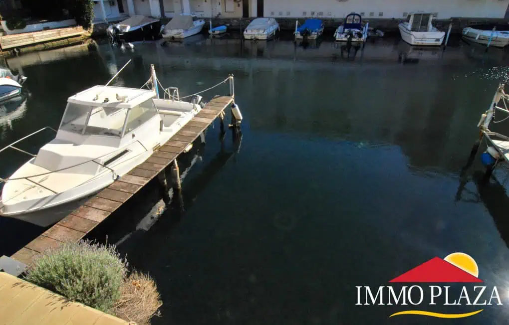 RESERVED: Fisherman house with private boat mooring, garage and parking in the Marina of Empuriabrava – Costa Brava – photo 6