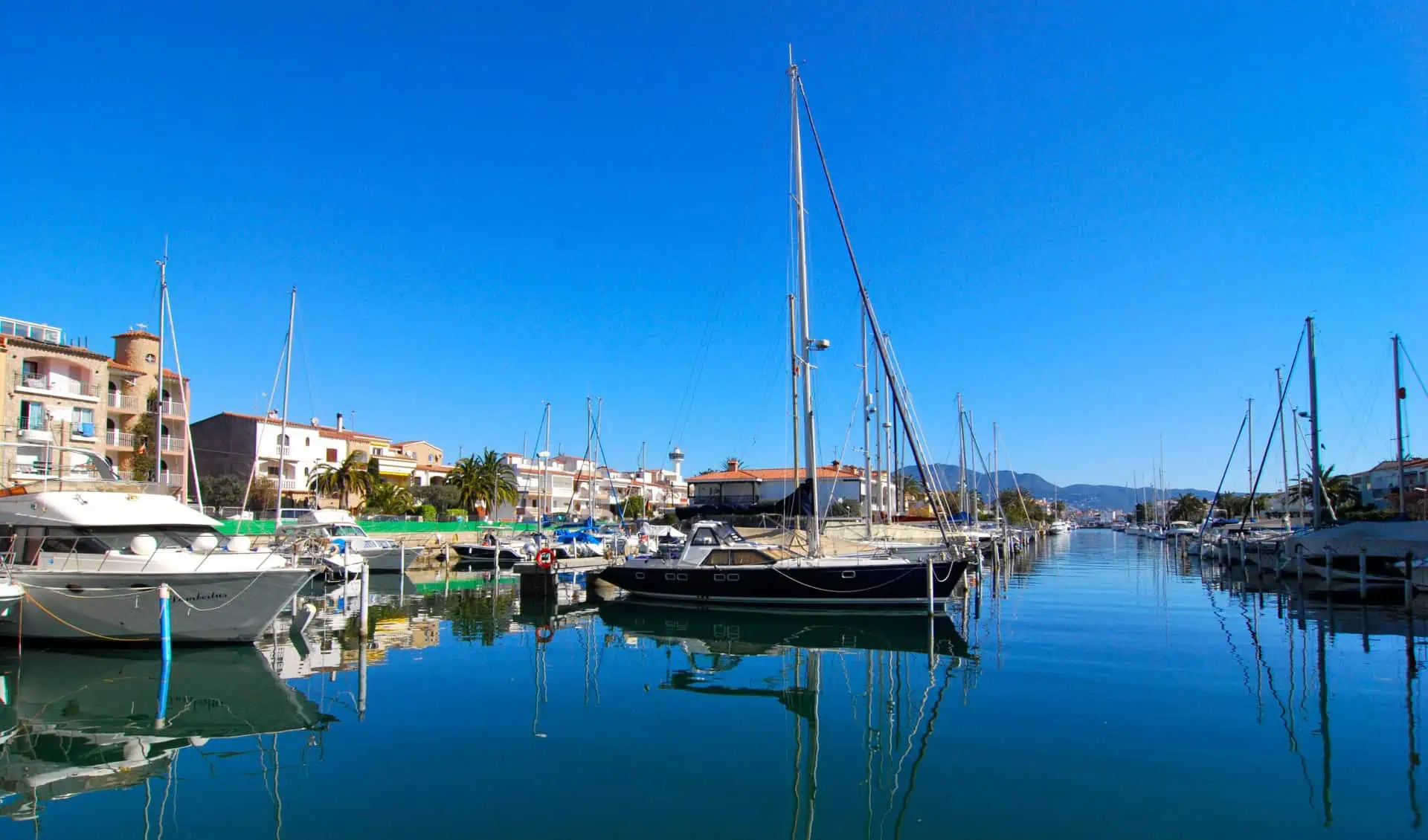 RESERVED: Mooring for a sailboat or motorboat 12 X 3,50M in Port Badia – Empuriabrava – Costabrava – Catalunya