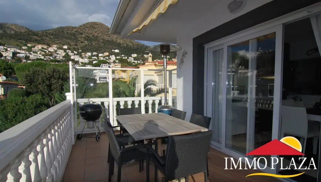 Spacious and modern Villa of 173m2 in Mas Fumats overlooking the Bay of Rosas-Costa Brava – photo 6