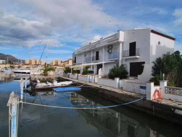 Lovely fishermanshouse with private mooring in Santa Margarida – Rosas
