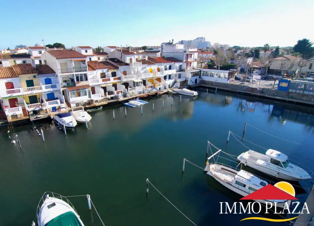 RESERVED – Spacious Penthouse in Porto Fino, canal views, close to the beach of Empuriabrava (communal parking) – photo 4