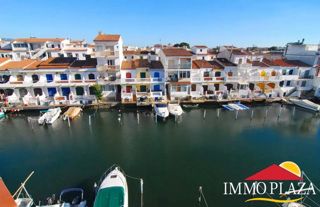 RESERVED – Spacious Penthouse in Porto Fino, canal views, close to the beach of Empuriabrava (communal parking) – photo 28