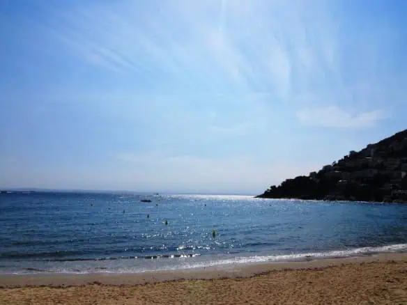RESERVED: Beautiful villa with pool and garage overlooking the creek of Canyelles Petites – Roses – Costa Brava North