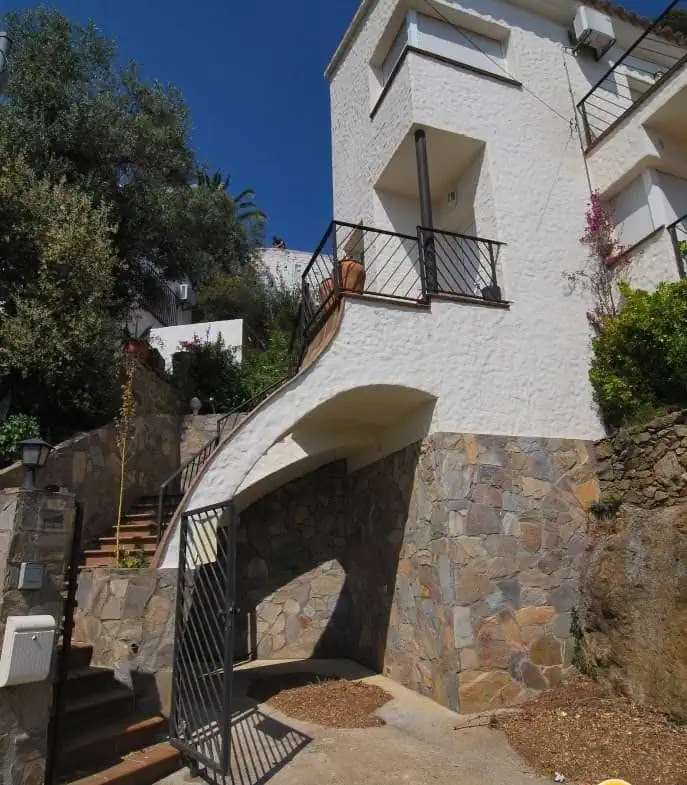 RESERVED: Beautiful villa with pool and garage overlooking the creek of Canyelles Petites – Roses – Costa Brava North – photo 5