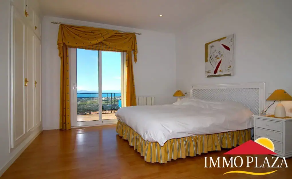 Villa Vista all ground floor property on a beautiful plot of 1160m2 in the Bay of Roses – Costa Brava – photo 6