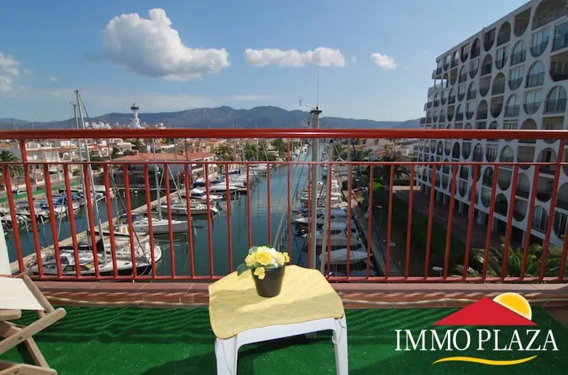 Duplex apartment with fantastic sea and canal views, in front of the beach and close to the center of Empuriabrava – Costa Brava – photo 25