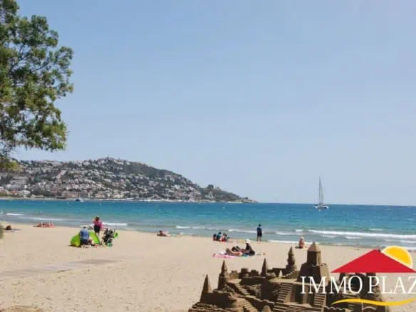 RESERVED: Ground floor apartment in 1st sealine at 30 mtr from the beach of Santa Margarita