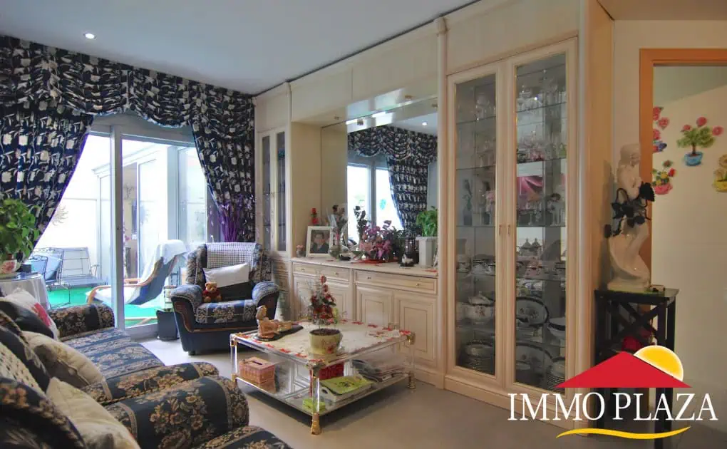Apartment with 3 bedrooms and a large terrace of 25m2, in the center of Roses – Costa Brava – photo 2