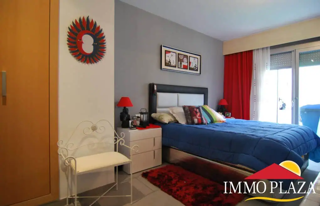 Apartment with 3 bedrooms and a large terrace of 25m2, in the center of Roses – Costa Brava – photo 6