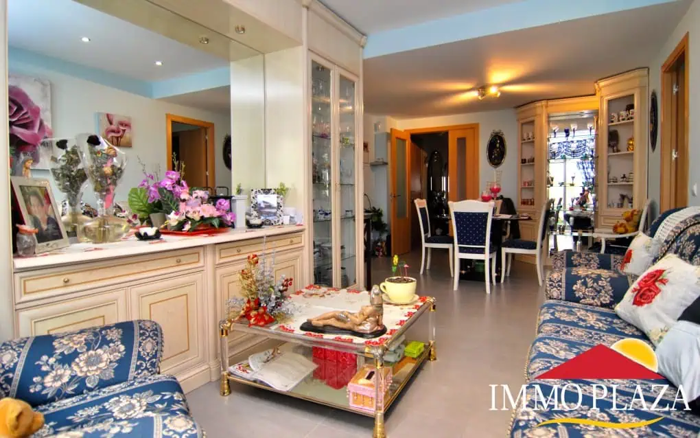 Apartment with 3 bedrooms and a large terrace of 25m2, in the center of Roses – Costa Brava – photo 5