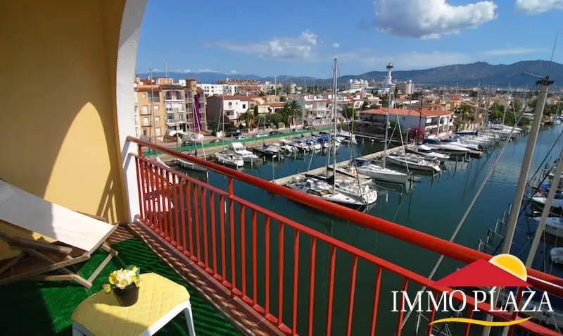 Duplex apartment with fantastic sea and canal views, in front of the beach and close to the center of Empuriabrava – Costa Brava – photo 5