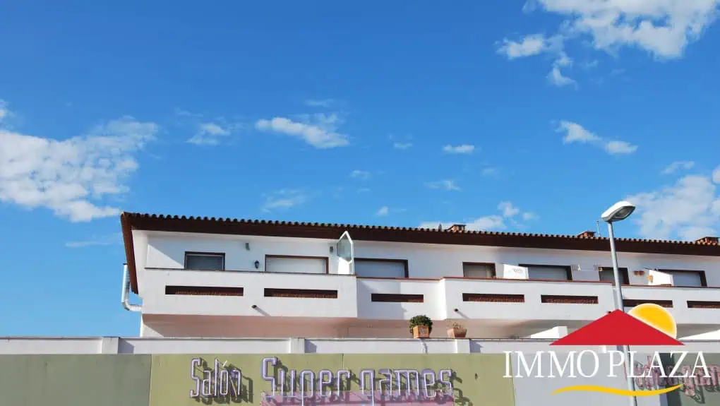 Modern apartment (78m2), 2 bedrooms, 5 min walk from the beach – Center Empuriabrava – Costa Brava – photo 2