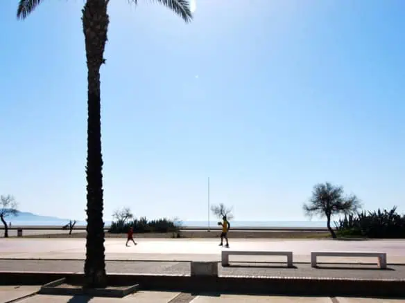 Beautiful apartment in the second line, 2 terraces and private parking in Empuriabrava in the Bay of Roses