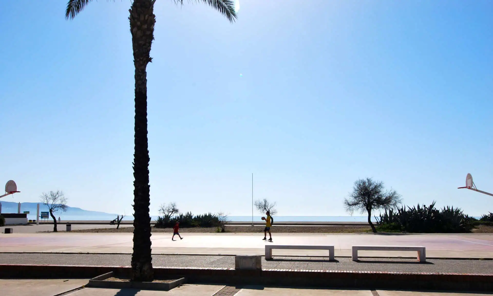 14042015125019_107 Beautiful apartment in the second line, 2 terraces and private parking in Empuriabrava in the Bay of Roses