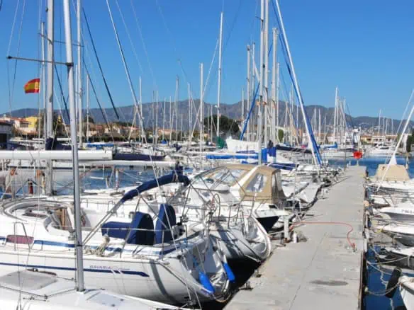 Sailboat mooring 13 X 3,75m + parking for sale in Port Grec – Marina Ampuria brava