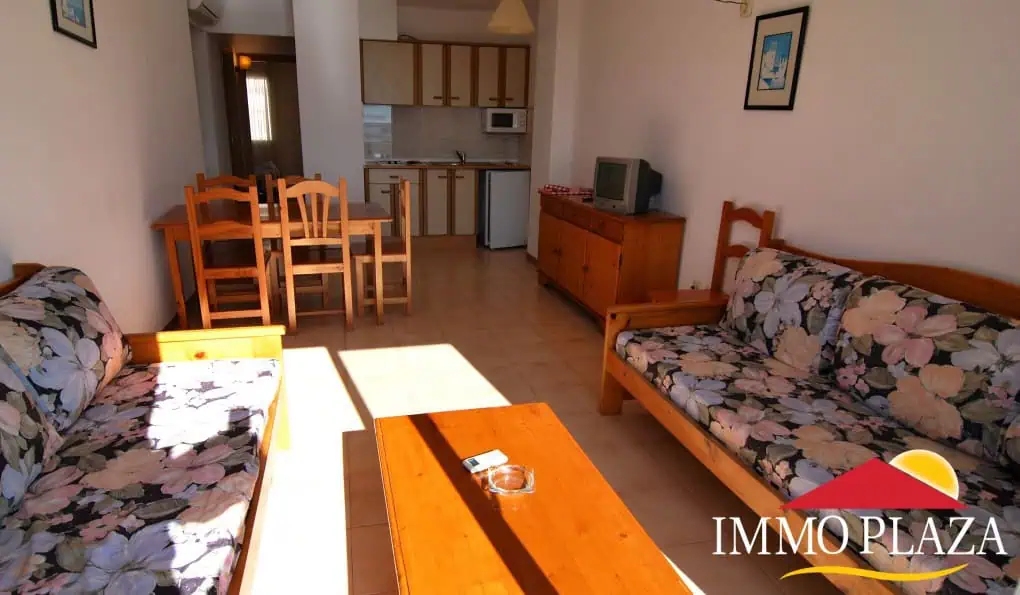 Beautiful apartment in the second line, 2 terraces and private parking in Empuriabrava in the Bay of Roses – photo 6